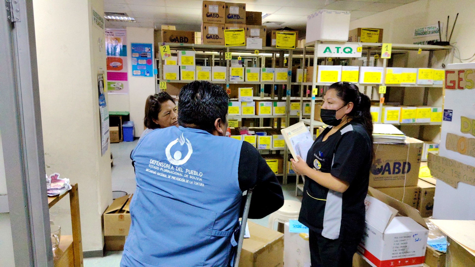 DEFENSORÍA DEL PUEBLO REALIZA VERIFICATIVOS EN HOSPITALES DE EL ALTO ANTE RECLAMOS POR FALTA DE PERSONAL Y MEDICAMENTOS