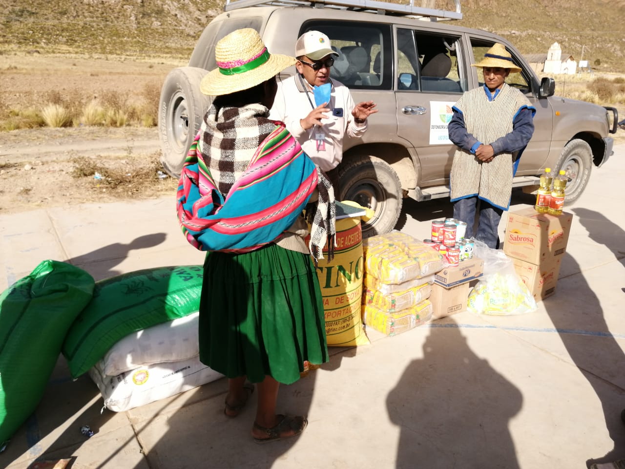 DEFENSORÍA DEL PUEBLO EXTENDIÓ SU APOYO A LA COMUNIDAD PUÑACA TINTA MARÍA DEL PUEBLO ORIGINARIO DE LOS URUS