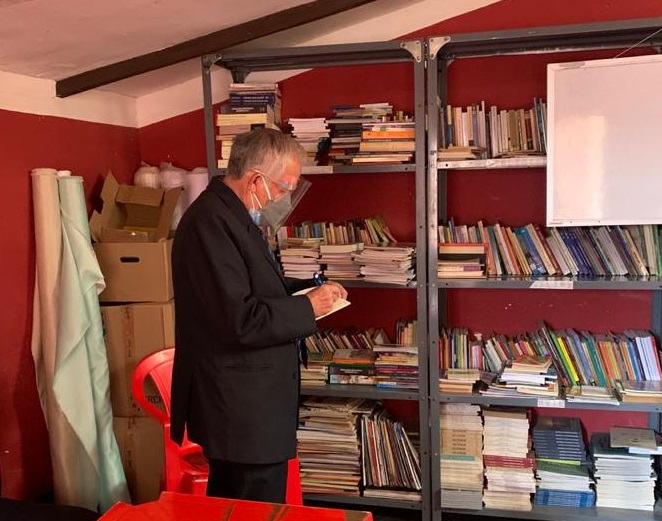 Defensoría del Pueblo gestiona con el Rotary Club la implementación de una biblioteca en el penal de San Pedro