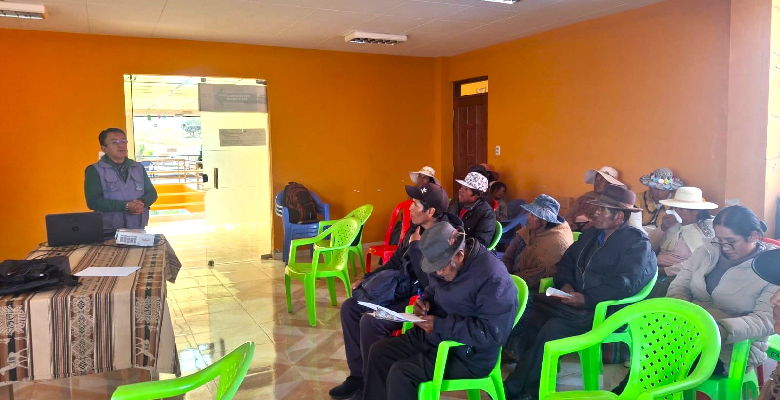 DEFENSORÍA DEL PUEBLO SOCIALIZA PROYECTO DE LEY MUNICIPAL PARA FORTALECER LOS DERECHOS DE PERSONAS CON DISCAPACIDAD EN TARACO