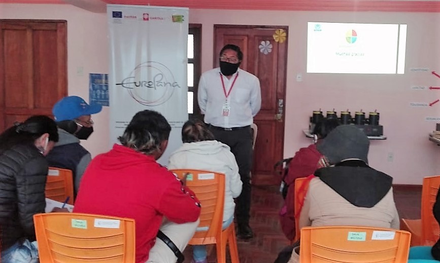 Defensoría del Pueblo realiza taller sobre los Derechos Humanos de las personas migrantes en el municipio Desaguadero