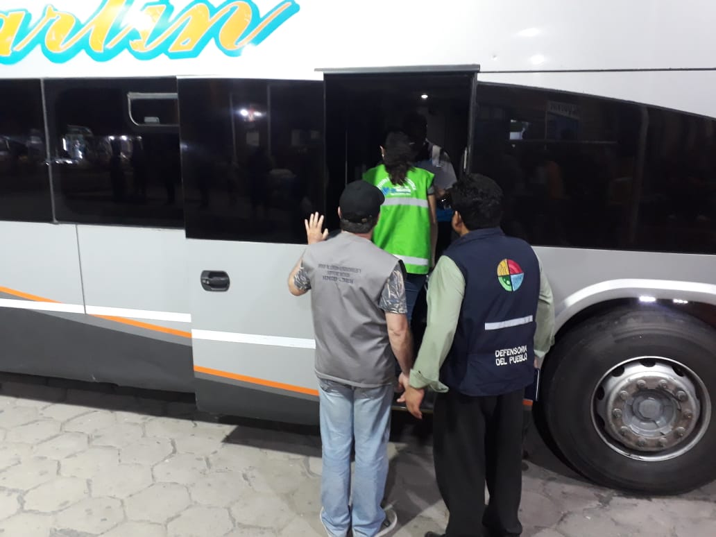 VERIFICATIVO EN TERMINAL DE BUSES DE YACUIBA REFUERZA LA LUCHA CONTRA LA TRATA DE PERSONAS