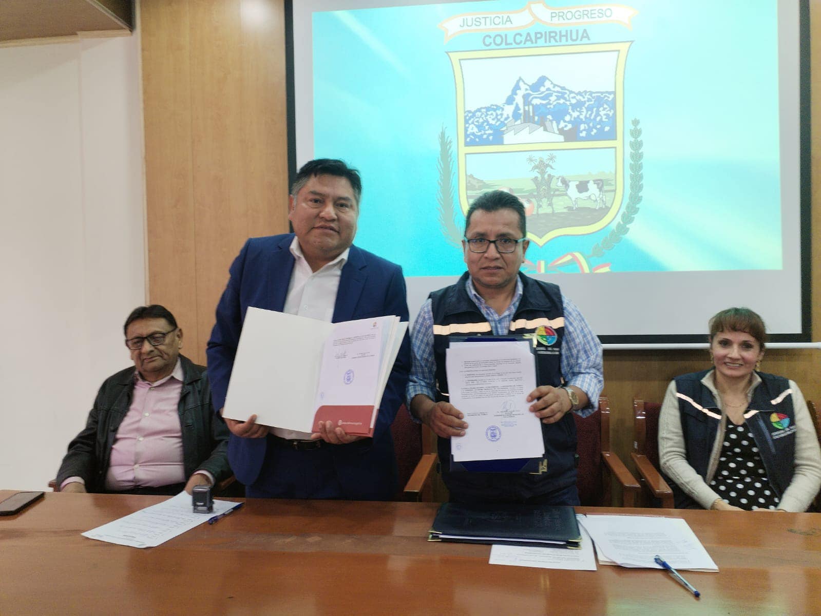 Defensoría del Pueblo y municipio de Colcapirhua suscriben convenio para la implementación del Defensor del Paciente en la red de salud