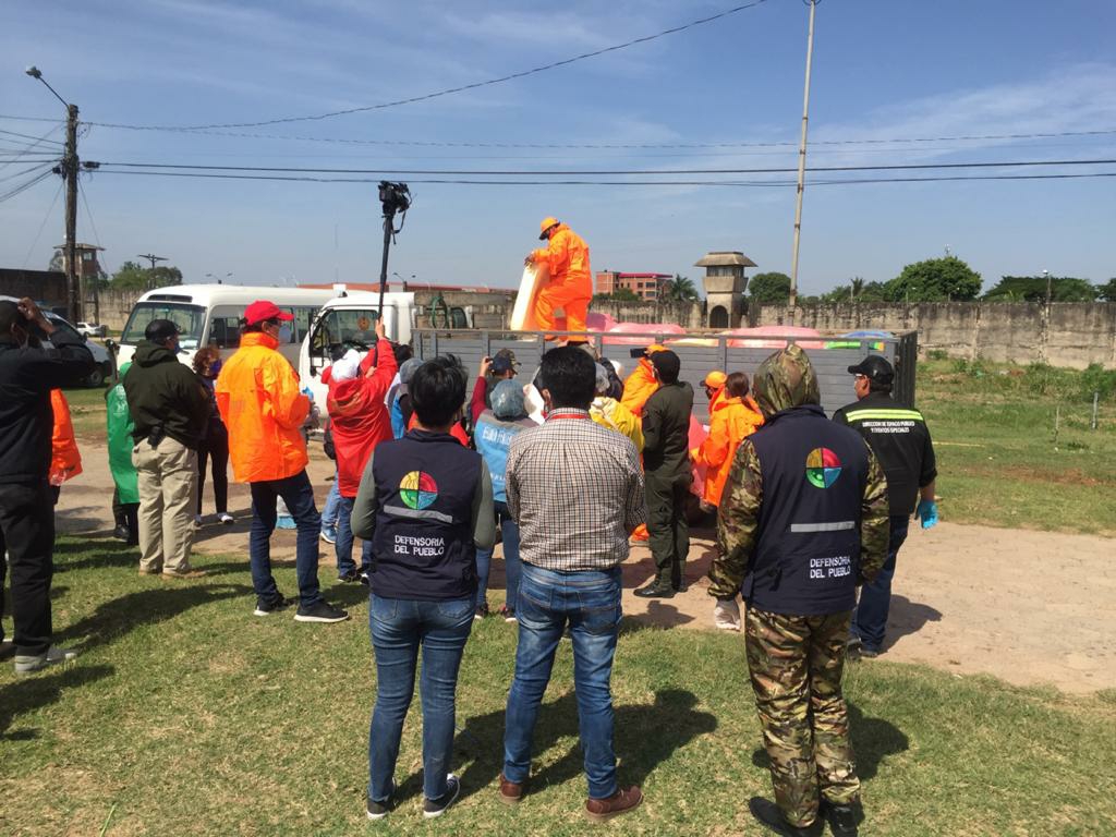 LA DEFENSORÍA DEL PUEBLO ACUDIÓ AL CENTRO DE REHABILITACIÓN SANTA CRUZ PALMASOLA Y SOSTUVO REUNIONES CON PRIVADAS DE LIBERTAD Y AUTORIDADES PENITENCIARIAS.