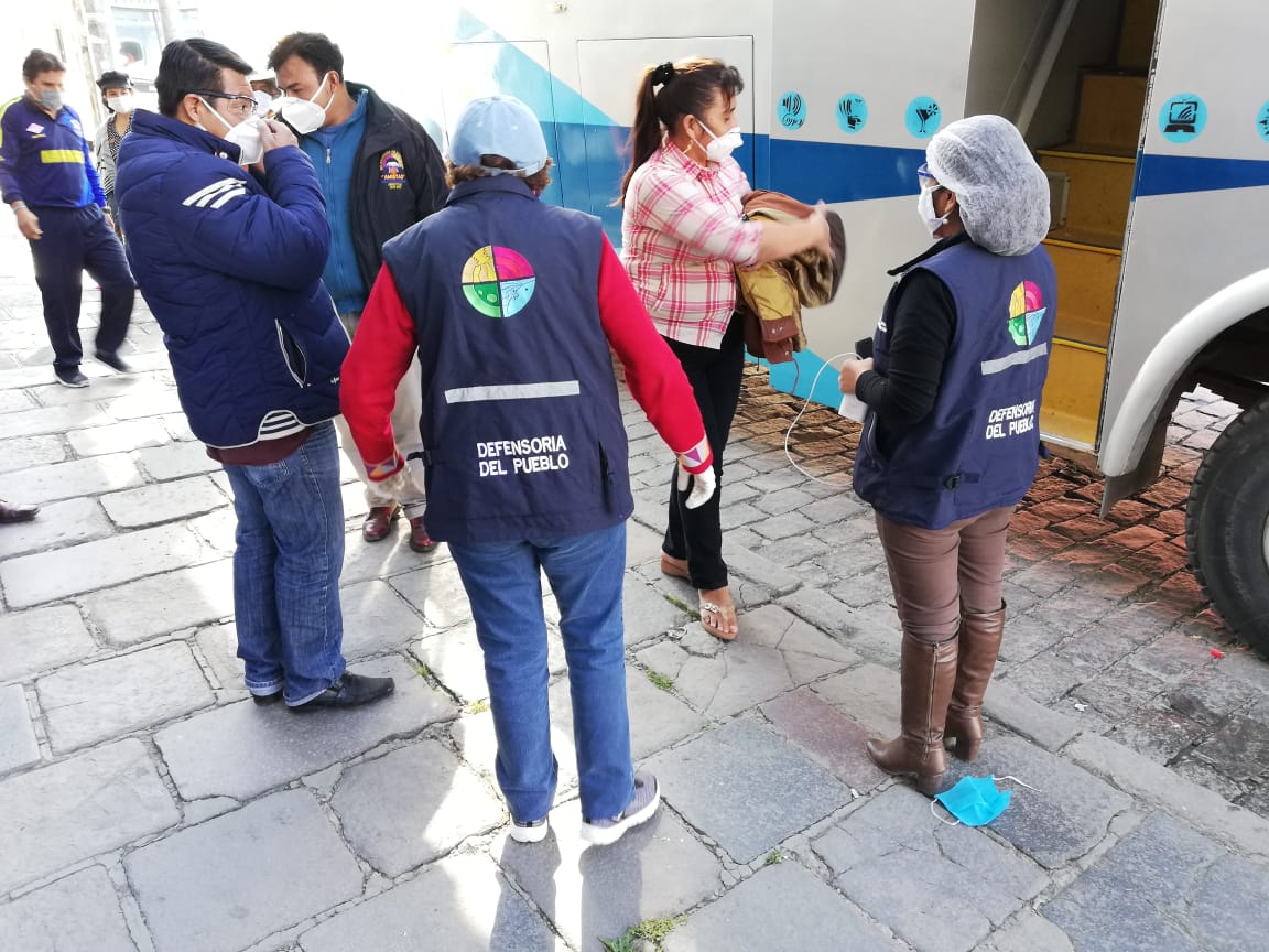 DEFENSORÍA DEL PUEBLO LOGRA EL TRASLADO A SU LUGAR DE ORIGEN, DE TRES CIUDADANOS QUE SE ENCONTRABAN EN SITUACIÓN DE ABANDONO