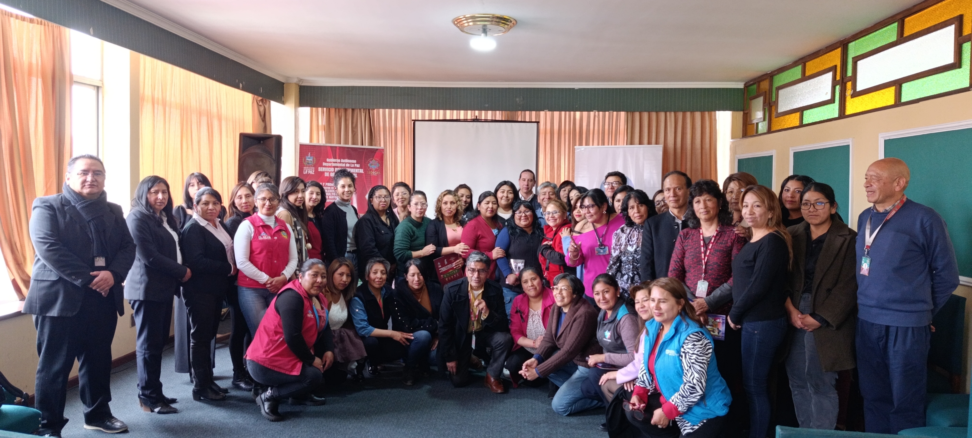 LA PAZ: DEFENSORÍA DEL PUEBLO REINSTALA LA MESA DEPARTAMENTAL INTERINSTITUCIONAL “POR EL DERECHO DE NIÑAS, NIÑOS Y ADOLESCENTES A VIVIR EN FAMILIA”