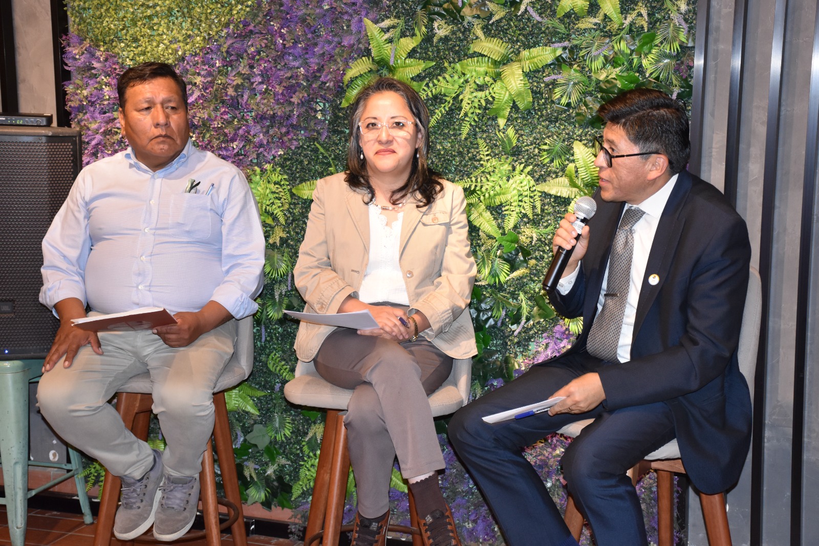 DEFENSOR DEL PUEBLO EN DIÁLOGOS DE CAFÉ: “EL DIÁLOGO ES LA ÚNICA VÍA PARA RESOLVER LA CONFLICTIVIDAD EN EL PAÍS”