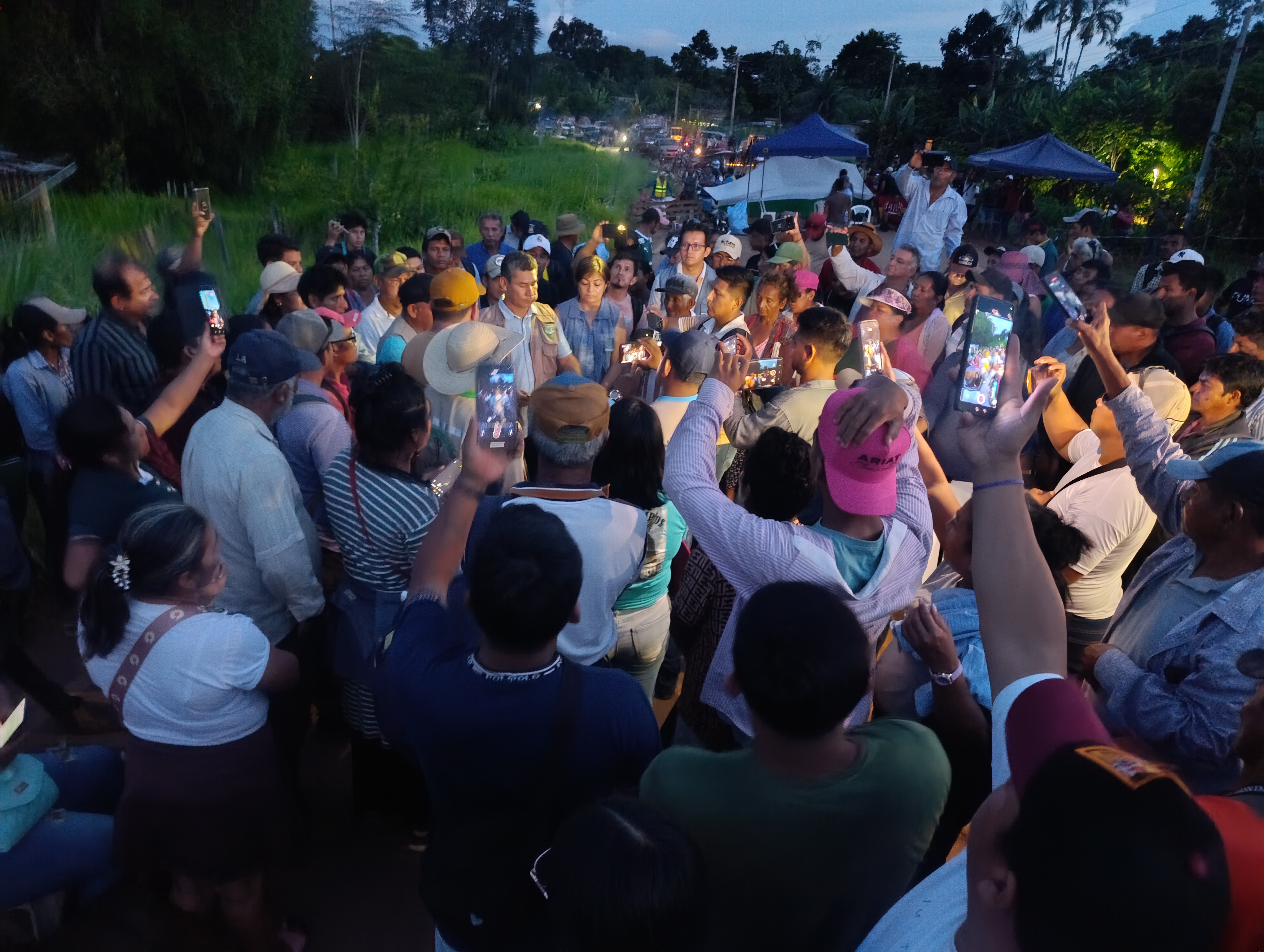 DEFENSORÍA DEL PUEBLO CONTRIBUYE AL LEVANTAMIENTO DE BLOQUEOS DEL SECTOR CAMPESINO EN PANDO