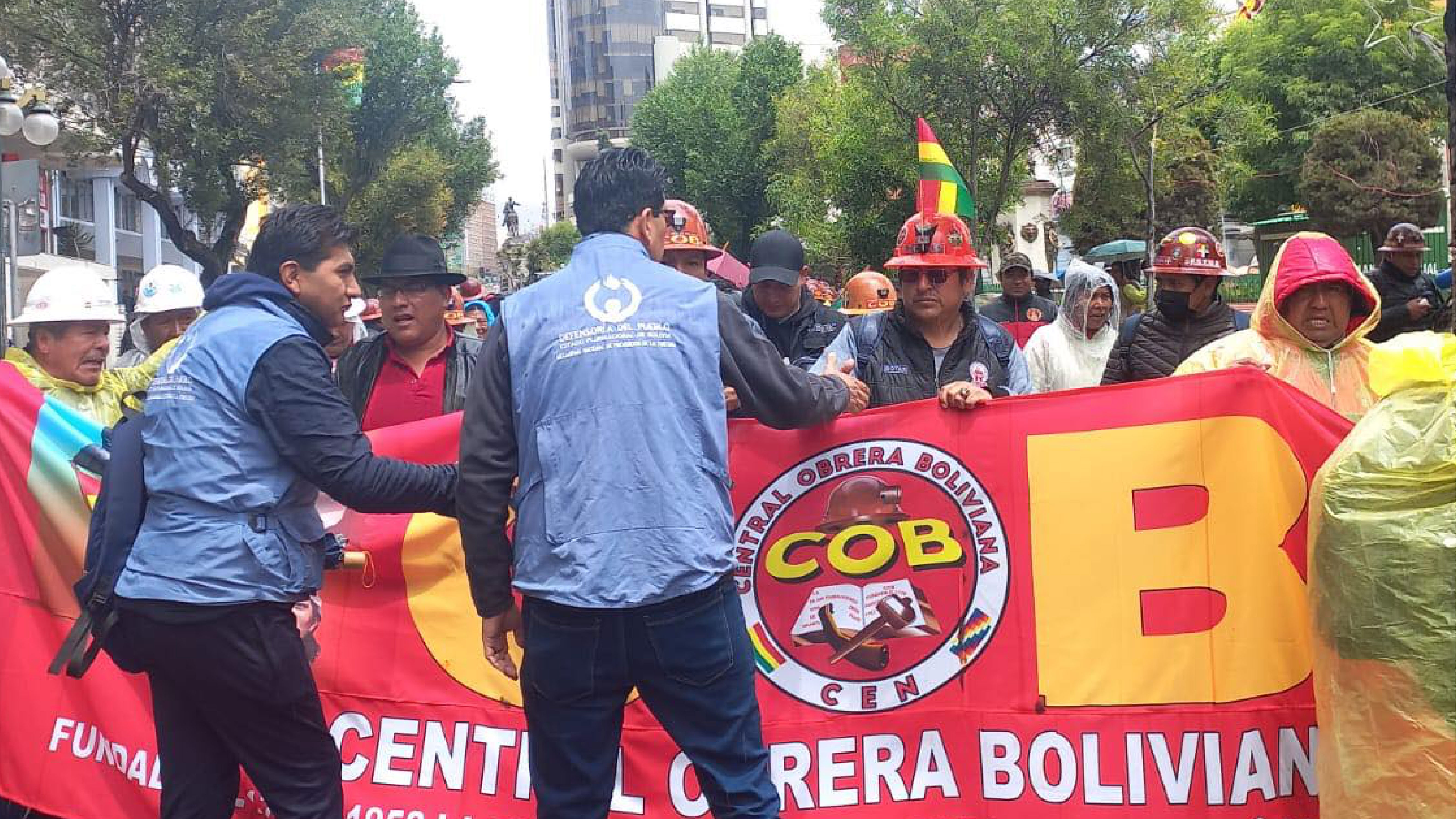 DEFENSORÍA DEL PUEBLO MONITOREA MOVILIZACIONES PARA PROTEGER DERECHOS HUMANOS Y PROMUEVE EL DIÁLOGO