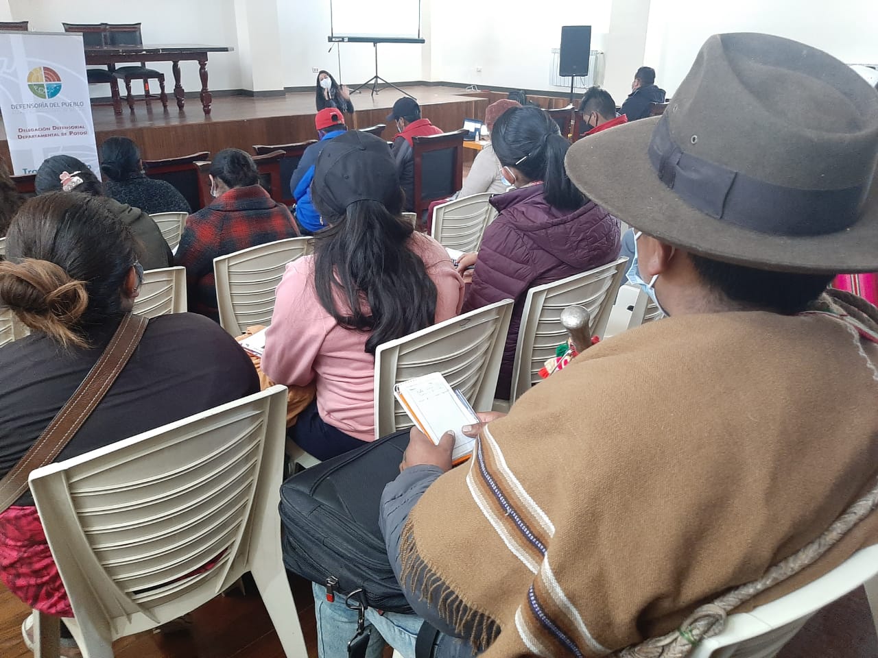 DEFENSORÍA DEL PUEBLO DESARROLLA TALLER DEPARTAMENTAL DE FORTALECIMIENTO DE LA ATENCIÓN Y PROTECCIÓN EN TODO TIPO DE VIOLENCIA HACIA LAS MUJERES, CON ÉNFASIS EN ACOSO Y VIOLENCIA POLÍTICA EN POTOSÍ