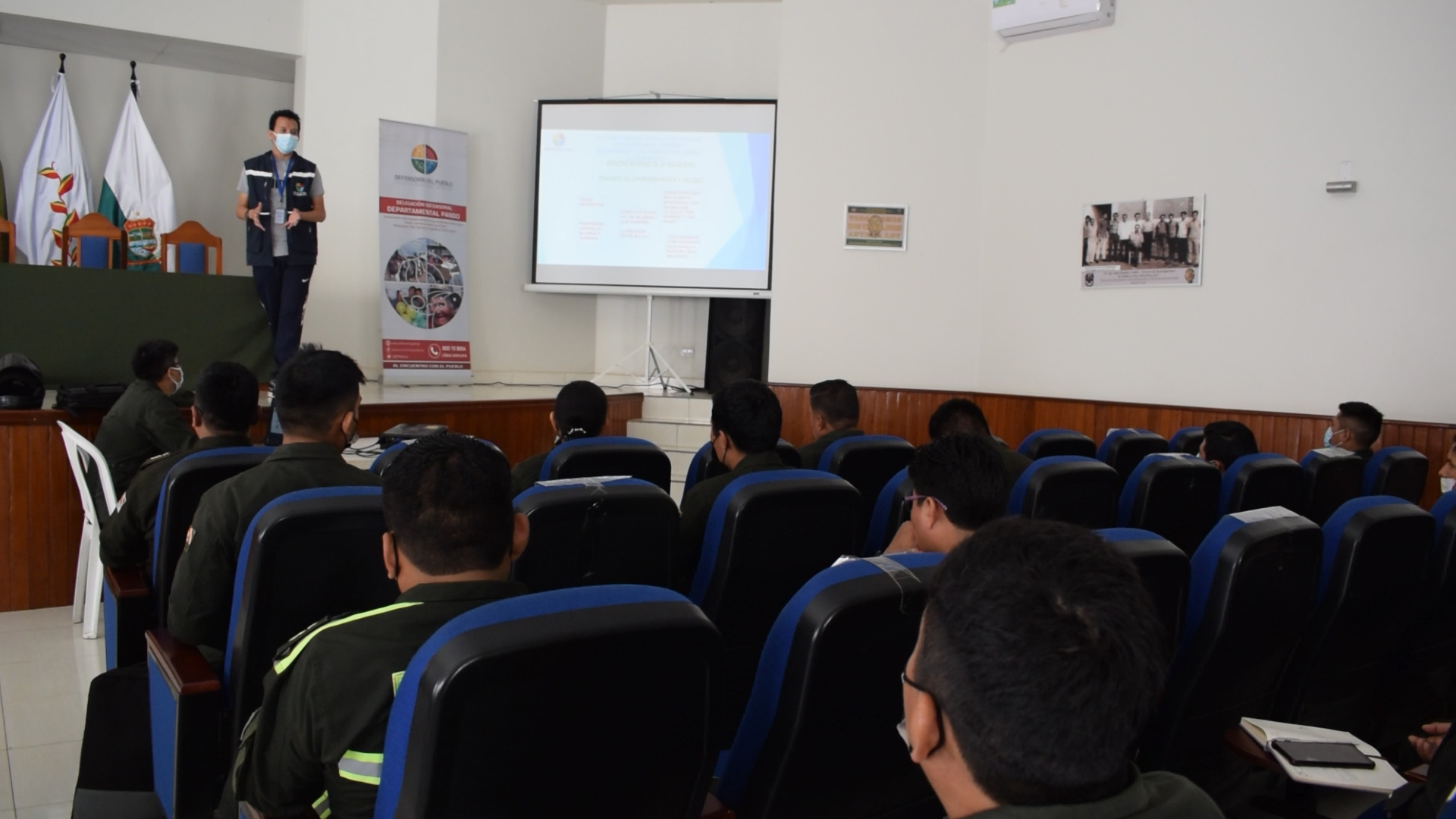 LA DELEGACIÓN DEFENSORIAL DEPARTAMENTAL PANDO, REALIZÓ TALLER DE SOCIALIZACIÓN SOBRE TORTURA, TRATOS CRUELES, INHUMANOS Y DEGRADANTES A EFECTIVOS DE LA POLICÍA.