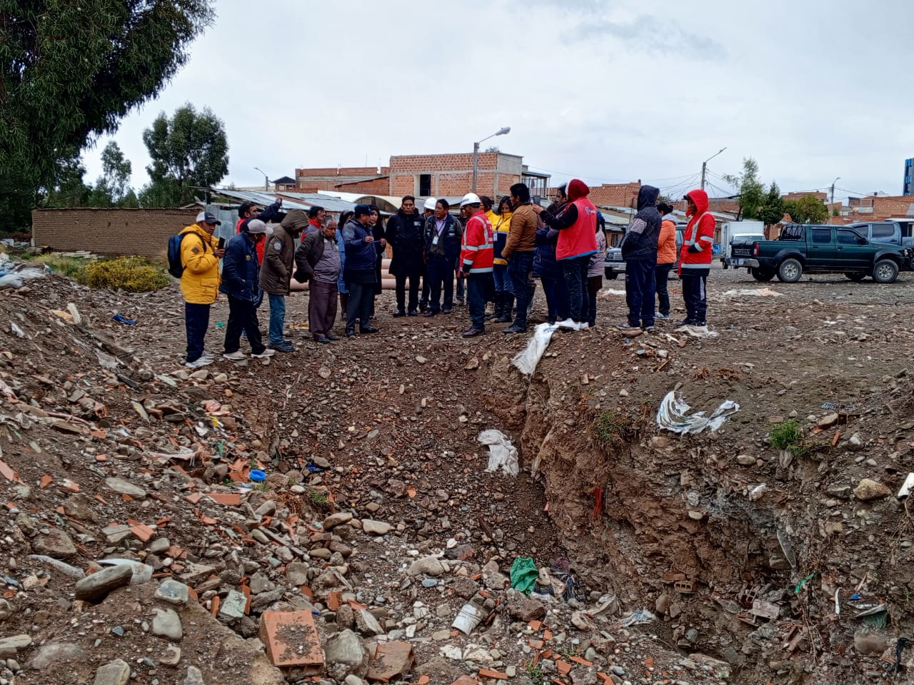 TRAS VERIFICATIVO DEFENSORIAL ALCALDÍAS DE ACHOCALLA Y EL ALTO SUSCRIBEN ACTA DE COMPROMISO PARA CONTINUAR CON TRABAJOS DE PREVENCIÓN DE RIESGOS EN ÉPOCA DE LLUVIAS