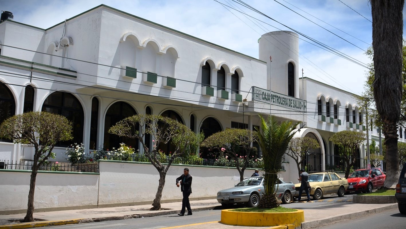 En Sucre, Defensoría del Pueblo garantiza atención médica a persona asegurada a la Caja Petrolera