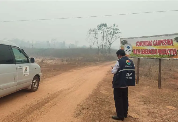 DEFENSORÍA DEL PUEBLO REALIZA SEGUIMIENTO A SITUACIÓN DE FAMILIAS AFECTADAS POR INCENDIO EN LA COMUNIDAD CAMPESINA NUEVA GENERACIÓN PRODUCTIVA DE RIBERALTA