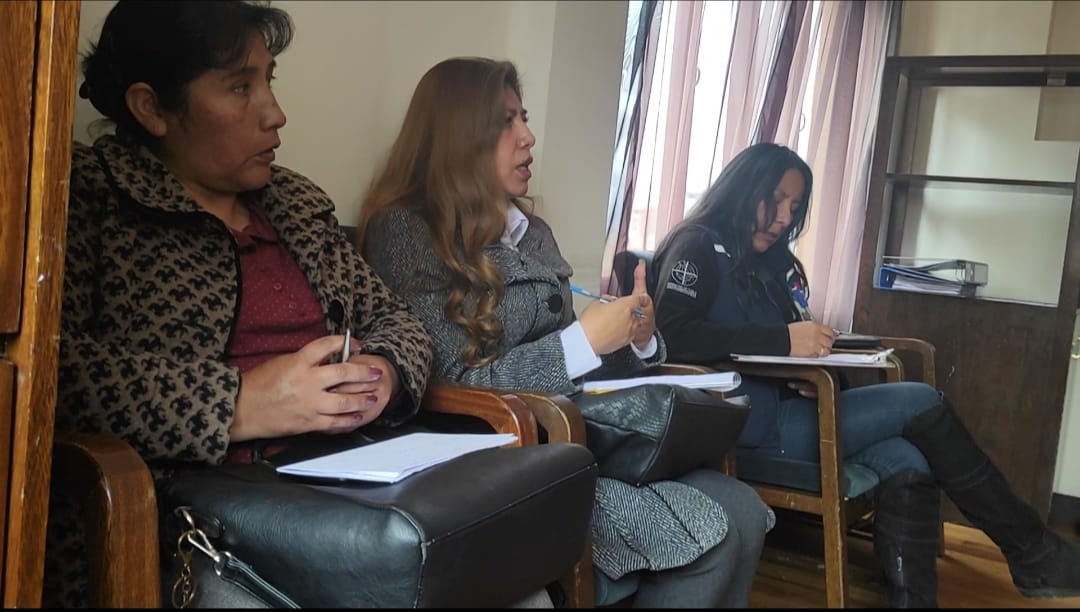 EN ORURO LA DEFENSORÍA DEL PUEBLO Y OTRAS ENTIDADES ACUERDAN SEGUIMIENTO A CASOS DE ACOSO Y VIOLENCIA POLÍTICA HACIA LAS MUJERES