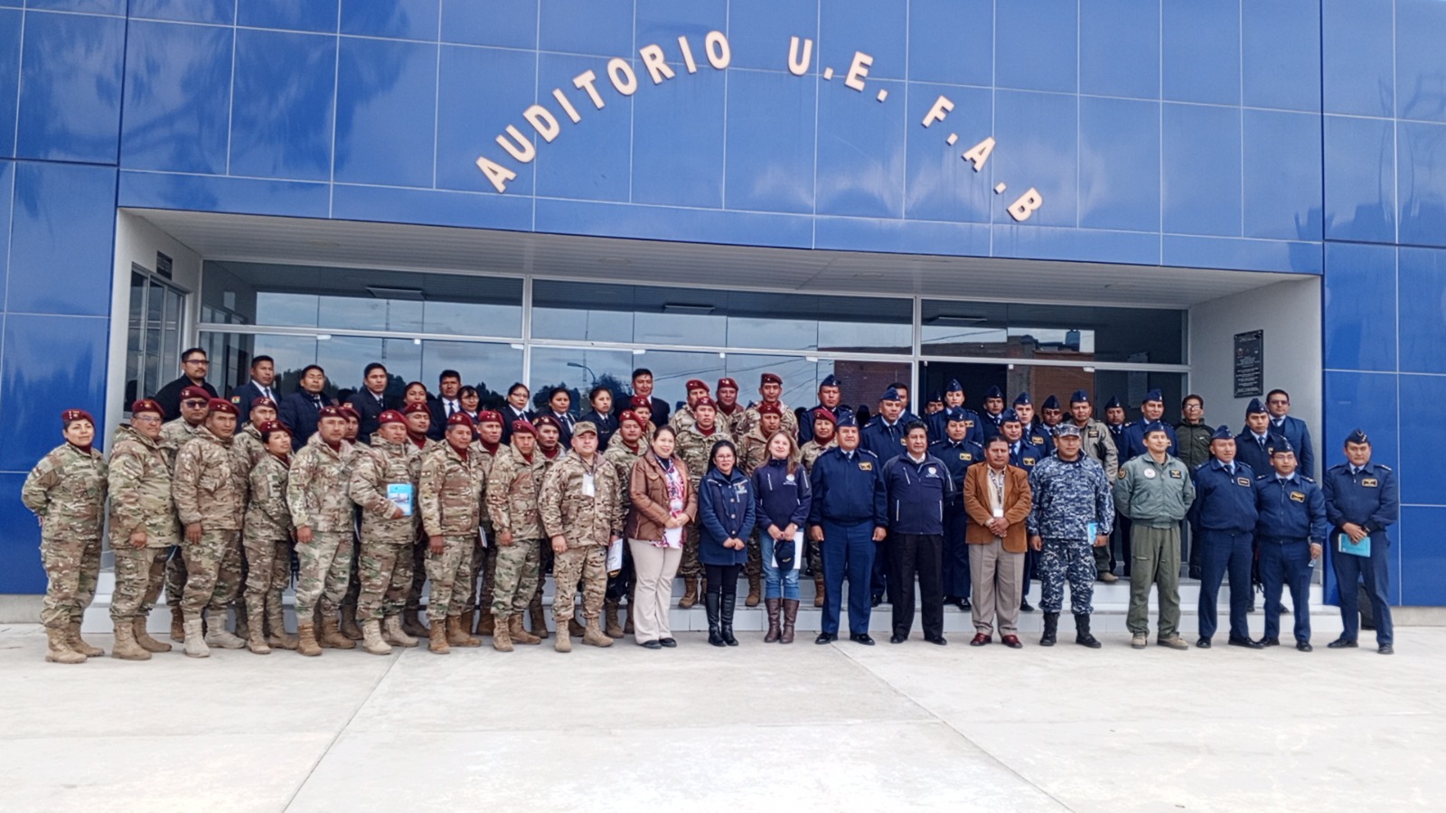 PERSONAL MILITAR Y CIVIL DE LA FAB Y EL REGIMIENTO INGAVI SON CAPACITADOS POR LA DEFENSORÍA DEL PUEBLO SOBRE DERECHOS HUMANOS Y PREVENCIÓN DE LA TORTURA