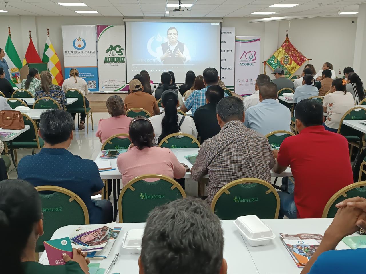 DEFENSORÍA DEL PUEBLO FORTALECE DERECHOS POLÍTICOS DE NUEVAS AUTORIDADES MUNICIPALES DE SANTA CRUZ