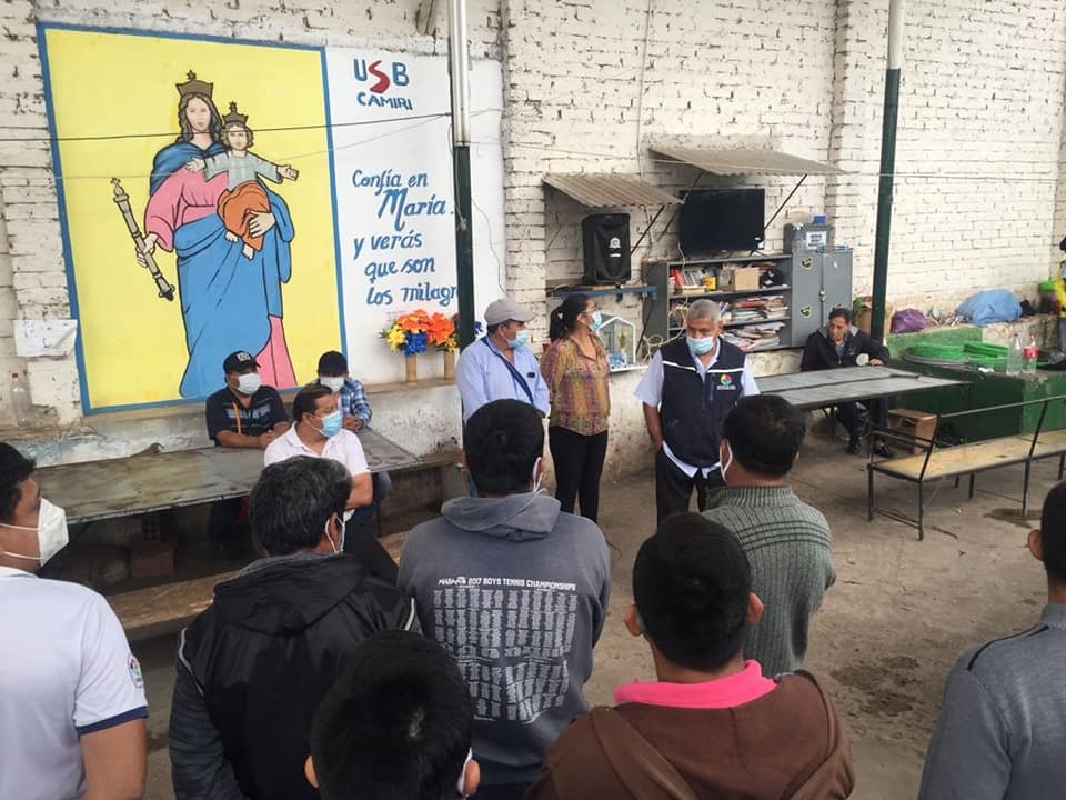 Delegado Defensorial Departamental Santa Cruz, Carlos Lara Ugarte, visitó la Carceleta de Camiri, junto al Secretario Municipal de Desarrollo Humano, Daniel Soto, la Subdirectora de Seguridad Ciudadana de la Sub-gobernación, Alexandra Boero y representant