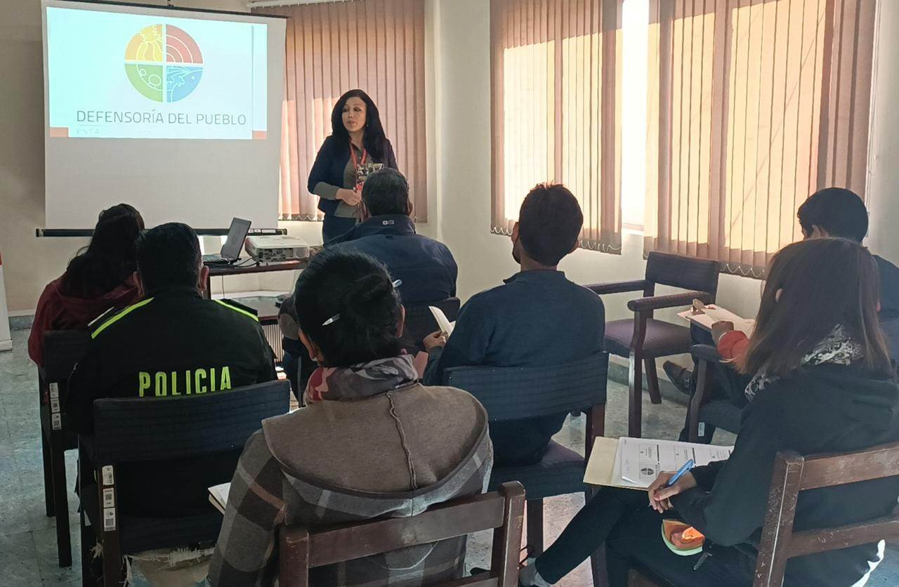 EN TARIJA, LA DEFENSORÍA DEL PUEBLO PRESENTÓ EL INFORME DEFENSORIAL CRIMINALIZACIÓN DEL TRABAJO SEXUAL EN BOLIVIA