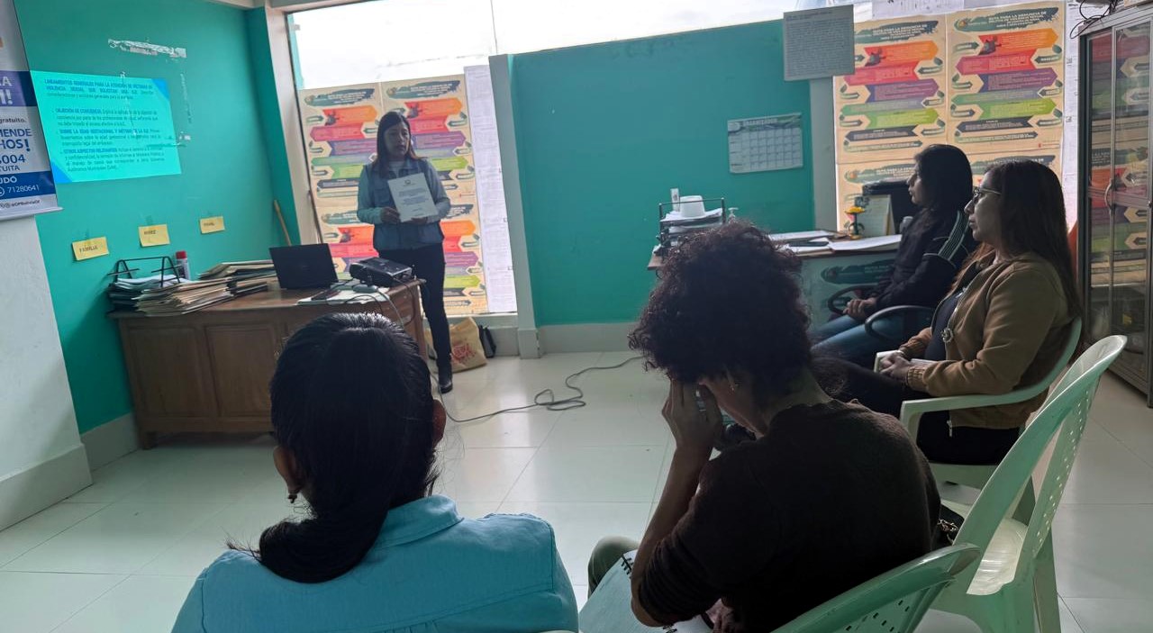 Defensoría del Pueblo fortalece la atención a víctimas de violencia sexual con taller sobre Interrupción Legal de Embarazo (ILE) en Monteagudo