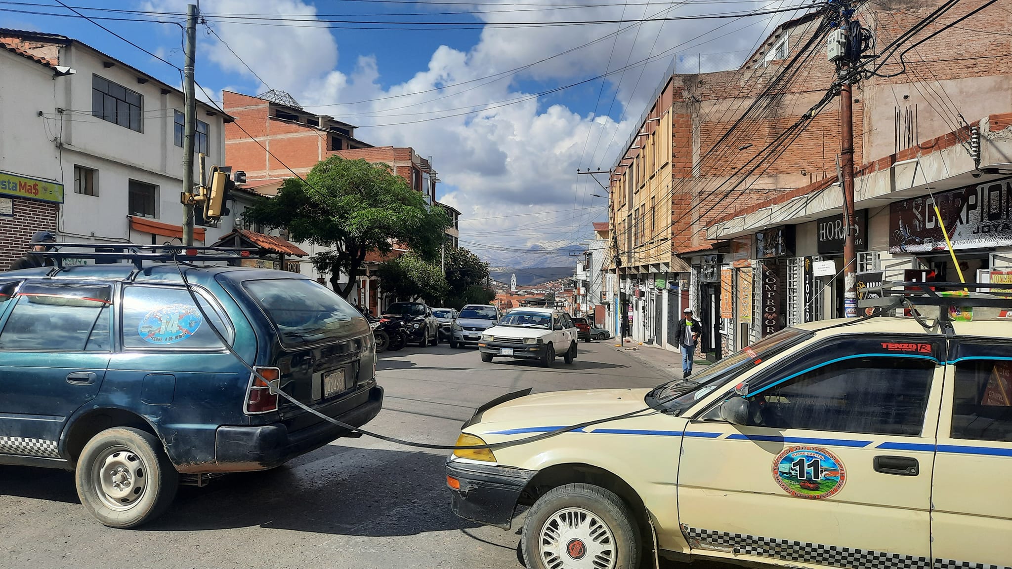 Defensoría Del Pueblo Exhorta Al Sector De Taxistas De La Ciudad De Sucre A Ejercer Su Derecho A 9395