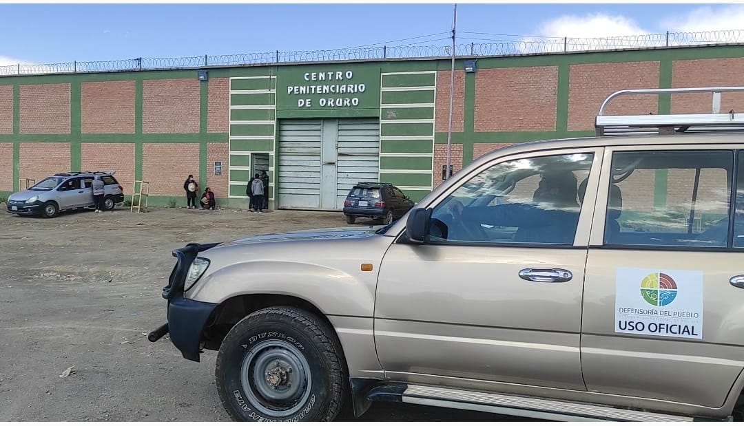 EN ORURO, LA INSTITUCIÓN DEFENSORIAL REALIZA SEGUIMIENTO SOBRE DENUNCIA DE MALOS TRATOS EN EL CENTRO PENITENCIARIO LA MERCED