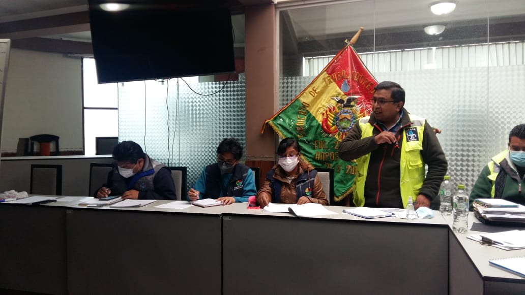 MEDIACIÓN DE LA DEFENSORÍA DEL PUEBLO LOGRA COMPROMISOS DE AAPOS PARA LA ATENCIÓN DE NECESIDADES Y PROYECTOS DE AGUA POTABLE DE DISTRITOS 1 Y 17 DE POTOSÍ