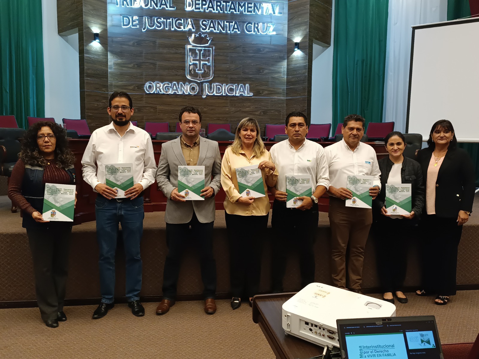 PRESENTACIÓN DE LA RUTA DE ATENCIÓN DEPARTAMENTAL PARA CASOS DE NIÑEZ Y ADOLESCENCIA EN SITUACIÓN DE RIESGO SOCIAL, DESPROTECCIÓN Y ABANDONO COMO VIOLENCIA