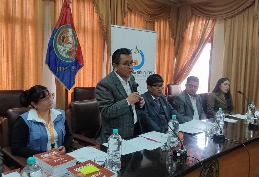 ESTUDIANTES DE DERECHO DE LA UNIVERSIDAD TOMAS FRÍAS FORTALECEN SU FORMACIÓN CON ENFOQUE DE DERECHOS HUMANOS