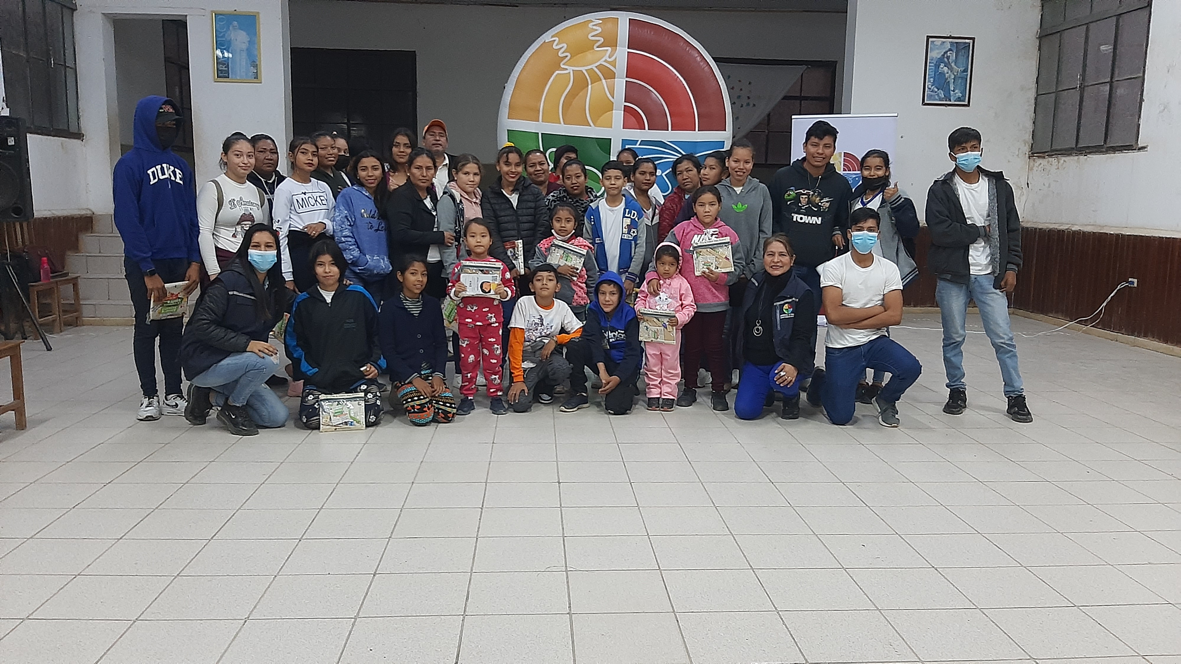 EN PUERTOSUAREZ LA DEFENSORÍA DEL PUEBLO REALIZA TALLER DE PREVENCIÓN DE LA VIOLENCIA SEXUAL A NIÑAS, NIÑOS Y ADOLESCENTES CON INTEGRANTES DEL BALLET JASAYÉ