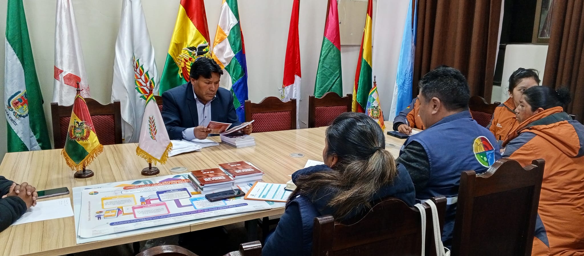 DEFENSORÍA DEL PUEBLO GESTIONA SUSCRIPCIÓN DE CONVENIO INTERINSTITUCIONAL PARA IMPLEMENTAR LA “DEFENSORÍA MÓVIL” EN EL MUNICIPIO DE ACHACACHI