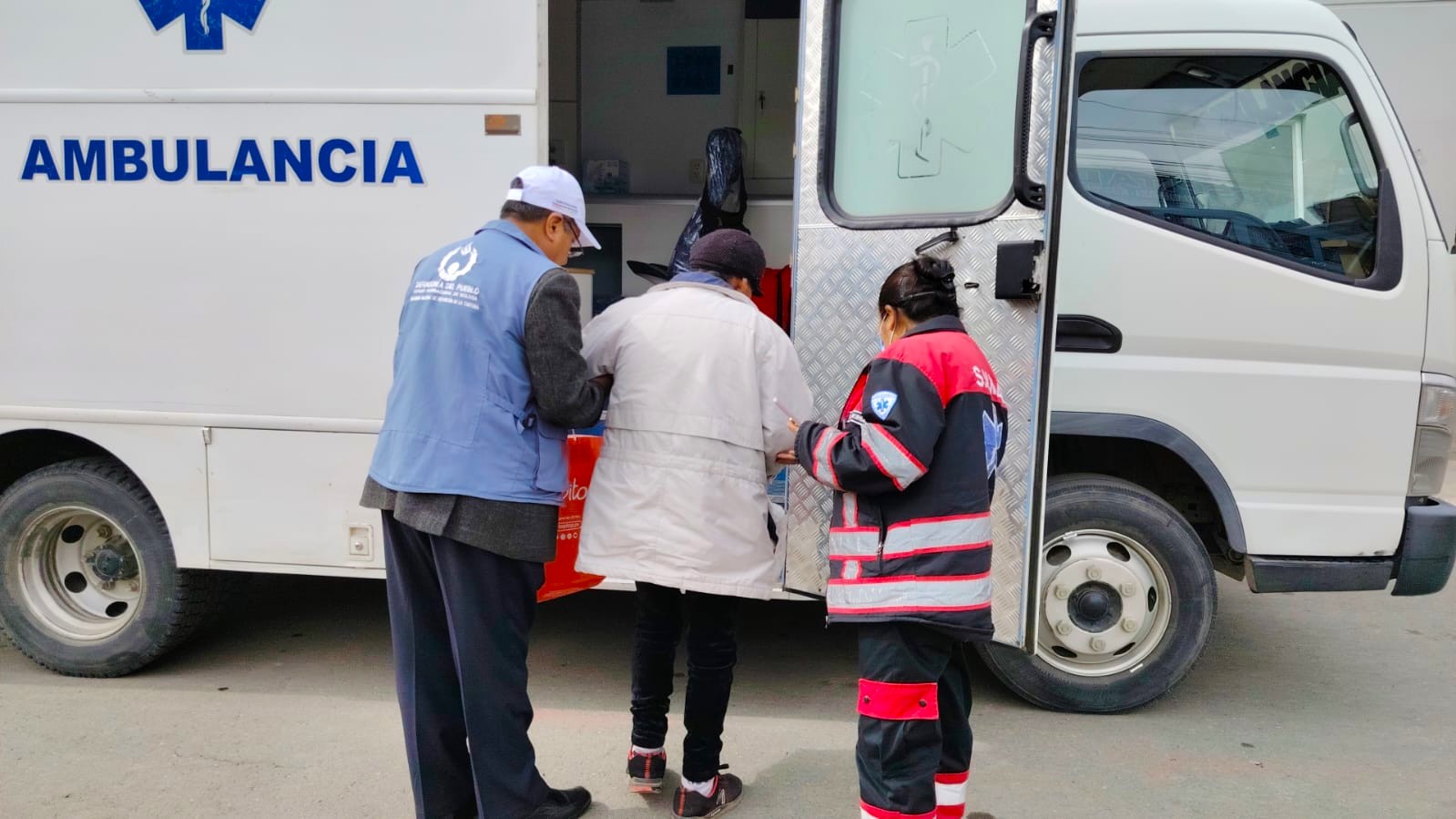 DEFENSORÍA DEL PUEBLO ACOMPAÑA REPATRIACIÓN DE CONNACIONAL DESDE PERÚ Y GESTIONA SU ATENCIÓN MÉDICA