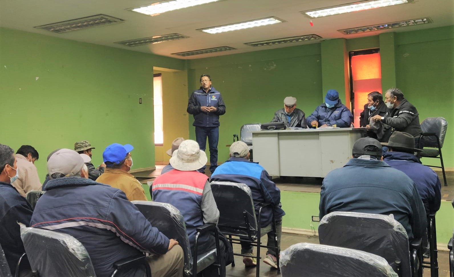 Defensoría del Pueblo realiza una actividad de sensibilización sobre la prevención del Covid-19 a representantes de adulto mayores de la ciudad de El Alto y municipios rurales