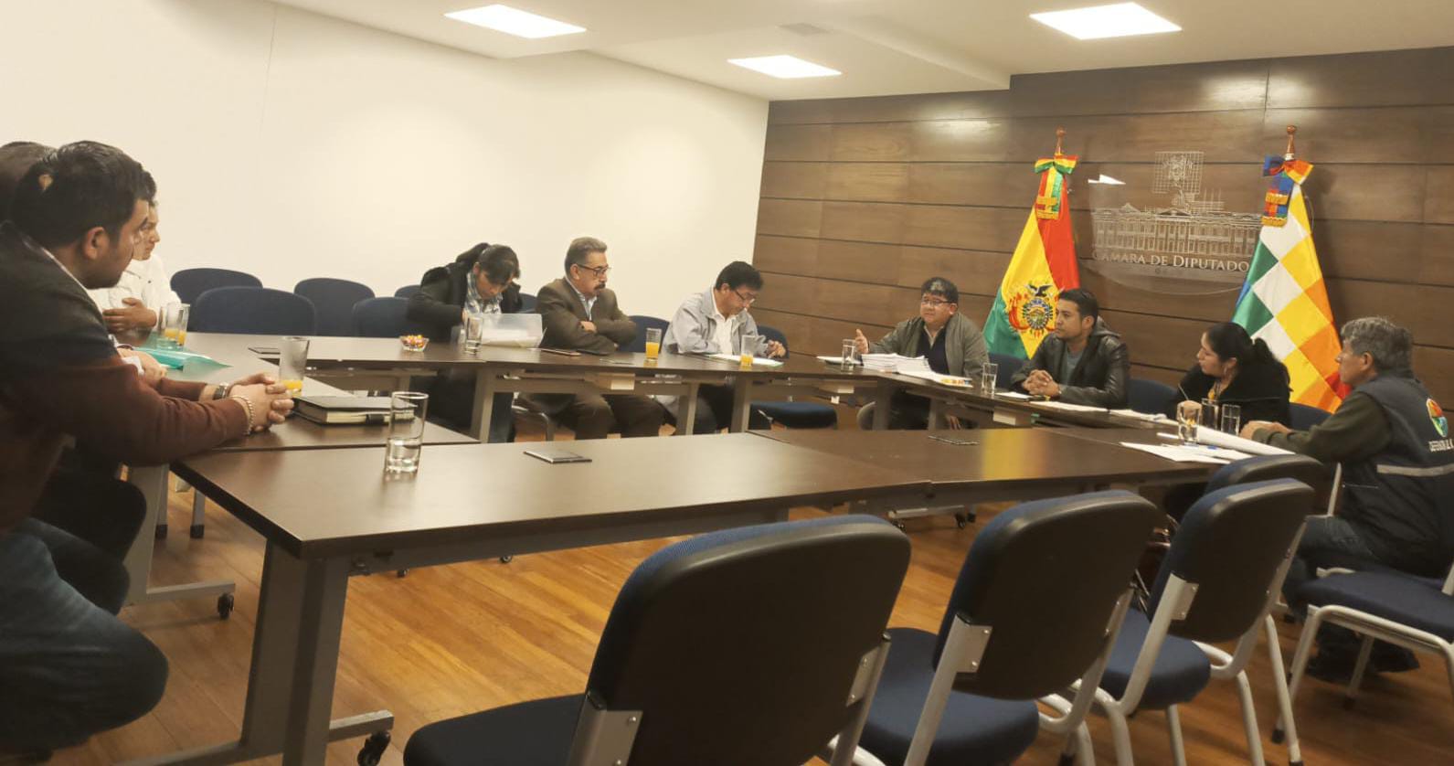 Con instalación de Mesa de Diálogo Defensoría del Pueblo logró la suspensión de la huelga escalonada anunciada para la próxima semana por el sector médico.