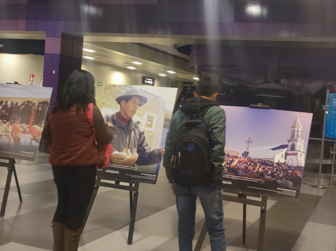 DEFENSORÍA DEL PUEBLO REALIZA EXPOSICIÓN FOTOGRÁFICA QUE REMEMORA LA MASACRE DE OCTUBRE NEGRO DEL 2003