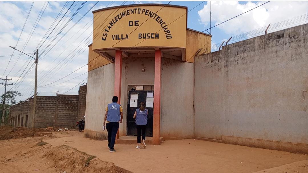 DEFENSORÍA DEL PUEBLO EXIGE ACCIONES URGENTES DE SEGURIDAD Y SALUD, TRAS FALLECIMIENTO DE PRIVADO DE LIBERTAD EN EL PENAL VILLA BUSCH