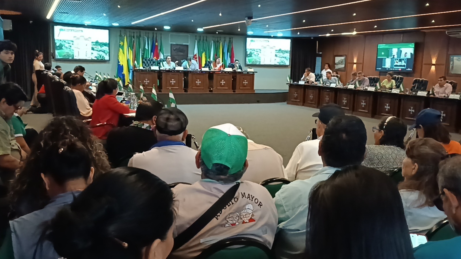 SANTA CRUZ: ASAMBLEA LEGISLATIVA DEPARTAMENTAL APRUEBA PROYECTO DE LEY PARA LA ATENCIÓN DE ADOLESCENTES SIN RESPONSABILIDAD PENAL IMPULSADA POR LA DEFENSORÍA DEL PUEBLO, INSTITUCIONES Y ORGANIZACIONES CIVILES