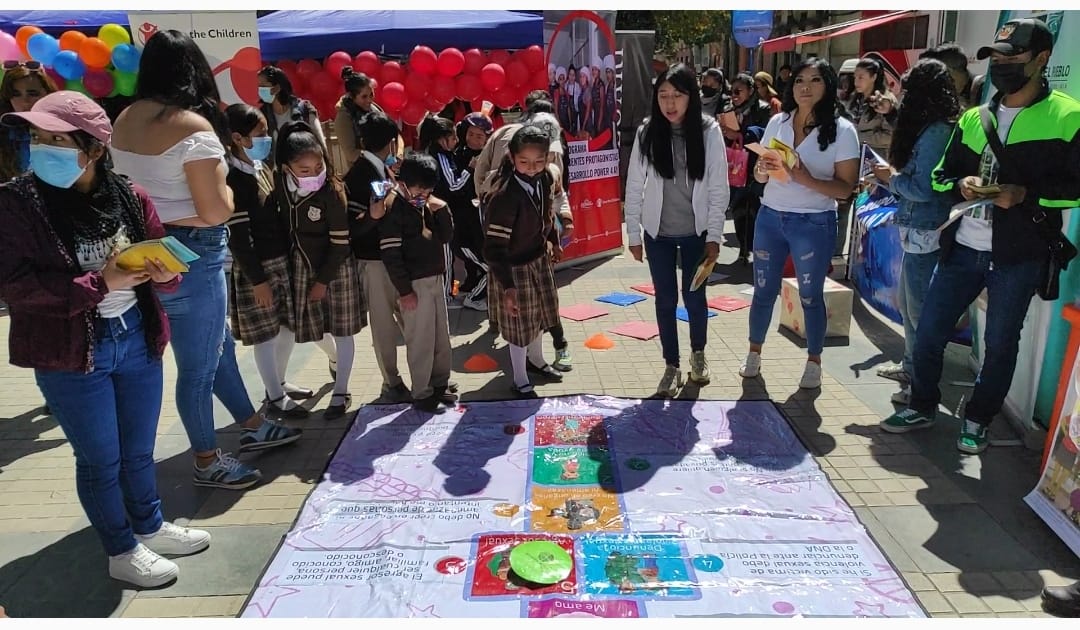 PERSONAL DE LA DEFENSORÍA DEL PUEBLO EN ORURO Y DEFENSORES VOLUNTARIOS JUNTO A LAS INSTITUCIONES DE LA ALIANZA CRECIENDO ALEGRES COMPARTIERON JUEGOS CON LOS NIÑOS