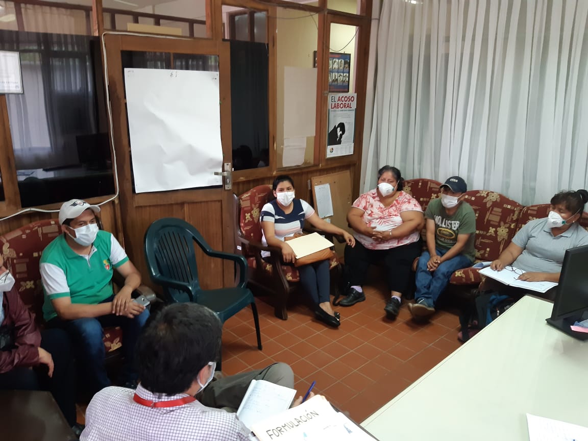 LA DEFENSORÍA DEL PUEBLO – REGIONAL CHAPARE MEDIO EN EL DESARROLLO DE VARIAS REUNIONES CON EL FIN DE QUE PERSONAL MÉDICO DE LA LOCALIDAD DE ISINUTA RETORNE AL CENTRO DE SALUD DE ESA LOCALIDAD EN EL MUNICIPIO DE VILLA TUNARI