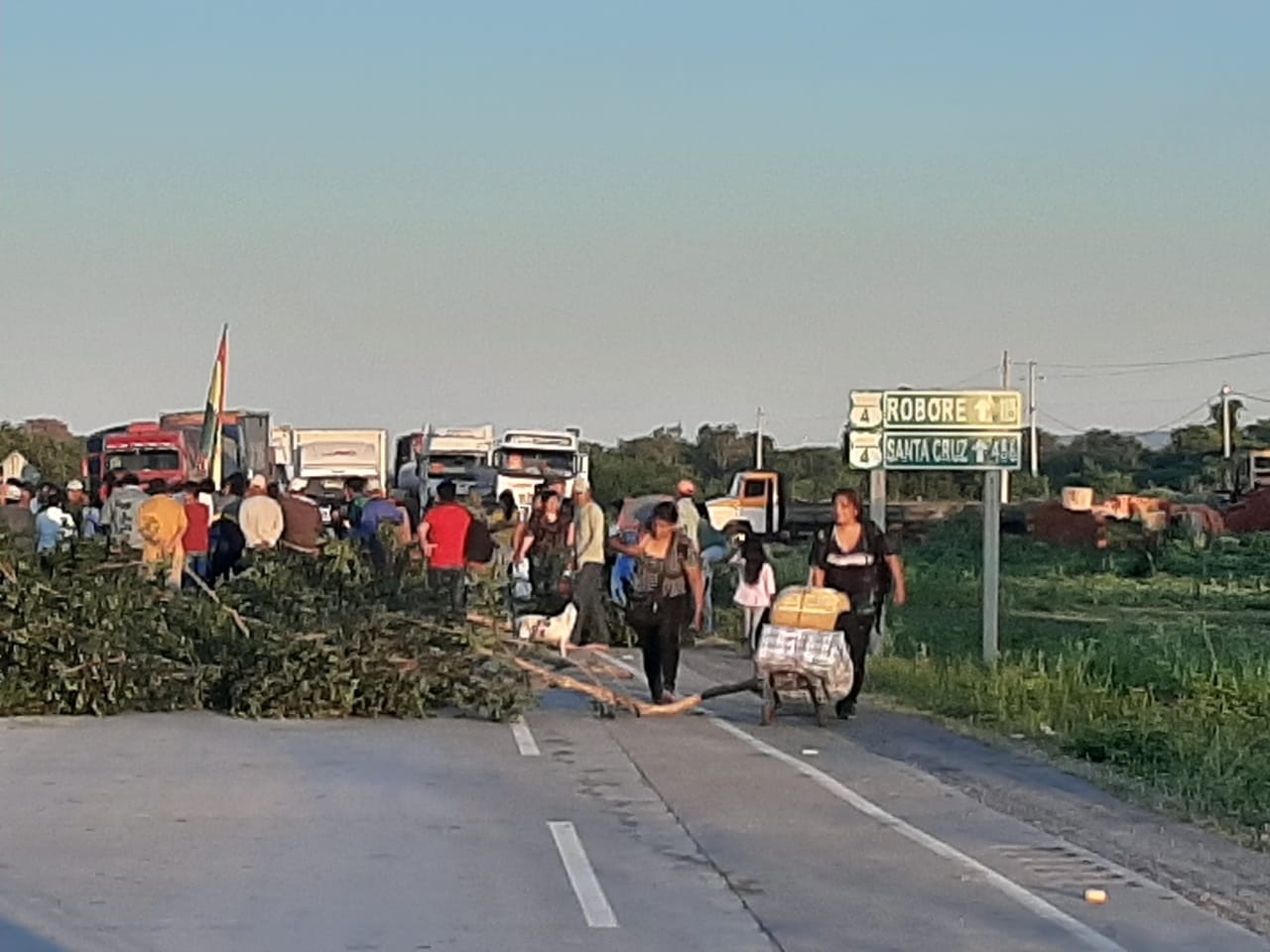 La Defensoría del Pueblo media en el conflicto por ítems en la población de Santa Ana