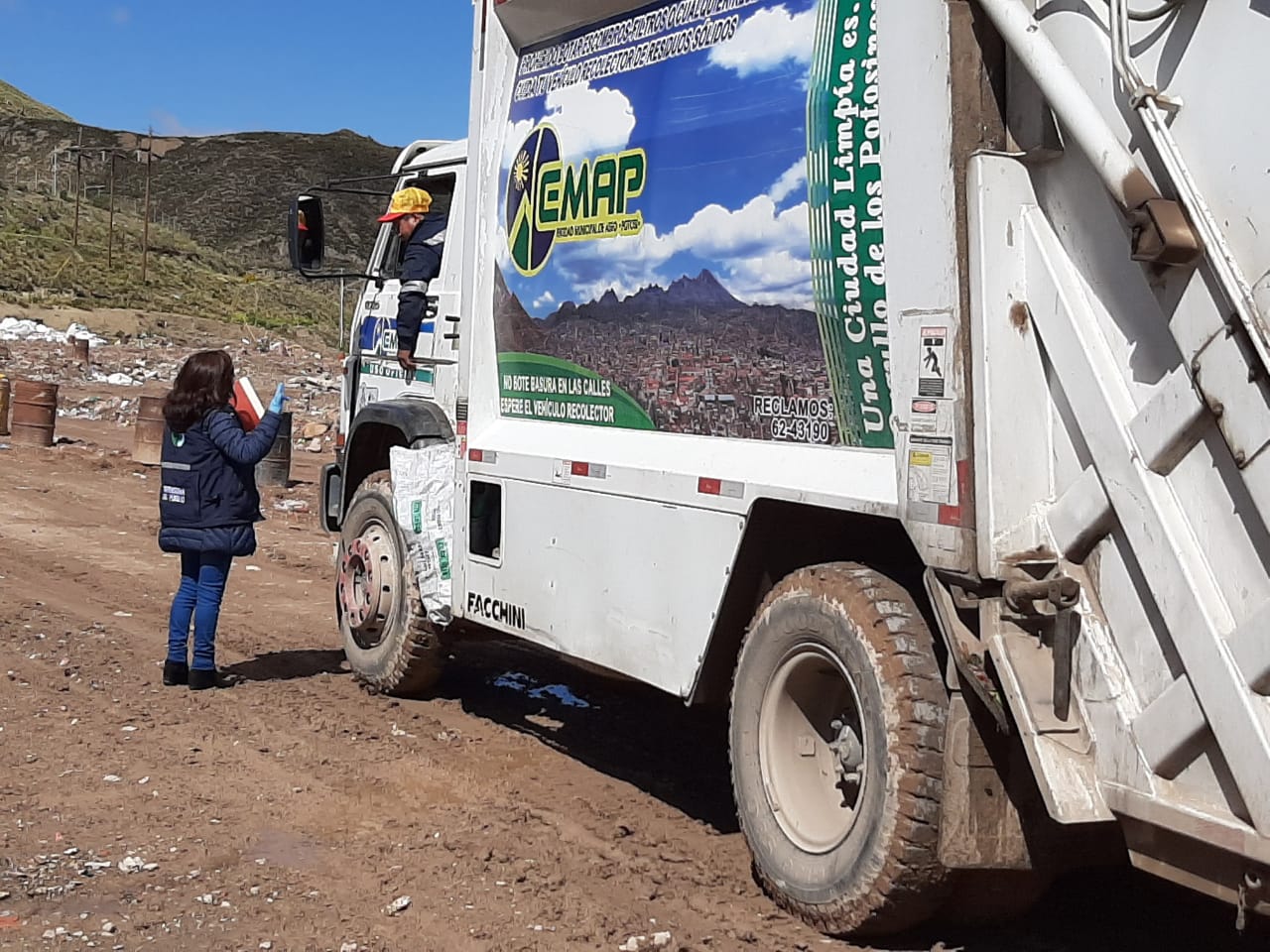 VERIFICACIÓN DEFENSORIAL DEVELA CARENCIA DE INSUMOS PARA EVITAR EL COVID-19 EN TRABAJADORES DEL VERTEDERO EN POTOSÍ