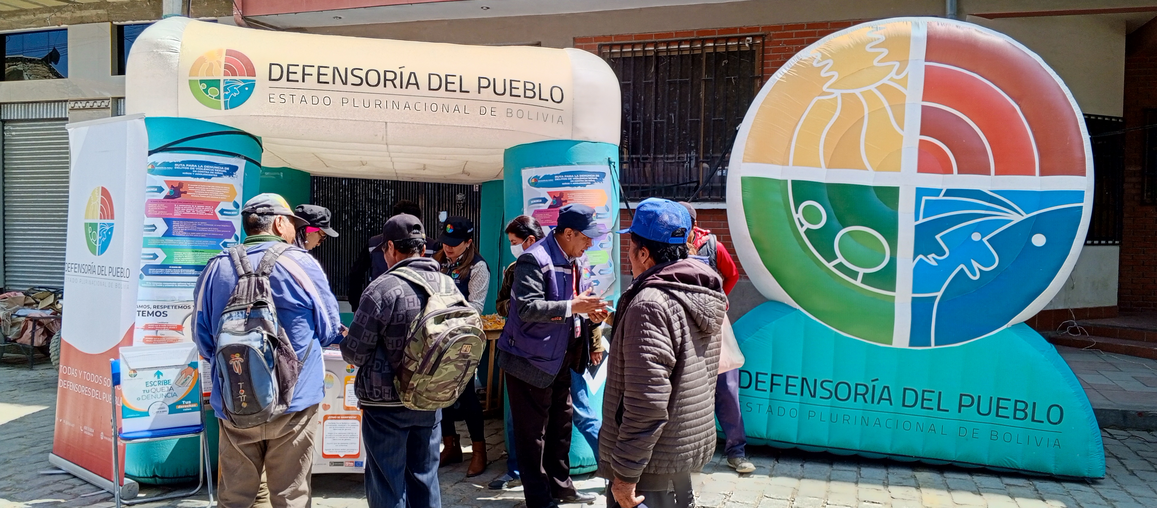 EN ACHACACHI, LA DEFENSORÍA DEL PUEBLO REALIZÓ ACTIVIDADES DE PROMOCIÓN Y DIFUSIÓN DE DD. HH. A TRAVÉS DE CAPACITACIONES Y UNA FERIA PARA PREVENIR LA VIOLENCIA