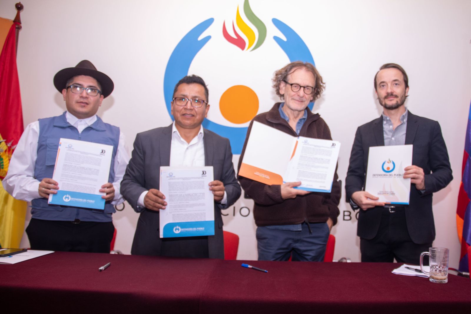 DEFENSORÍA DEL PUEBLO Y EL IWGIA FORTALECEN ALIANZA ESTRATÉGICA PARA LA DEFENSA DE LOS DERECHOS DE LOS PUEBLOS INDÍGENAS