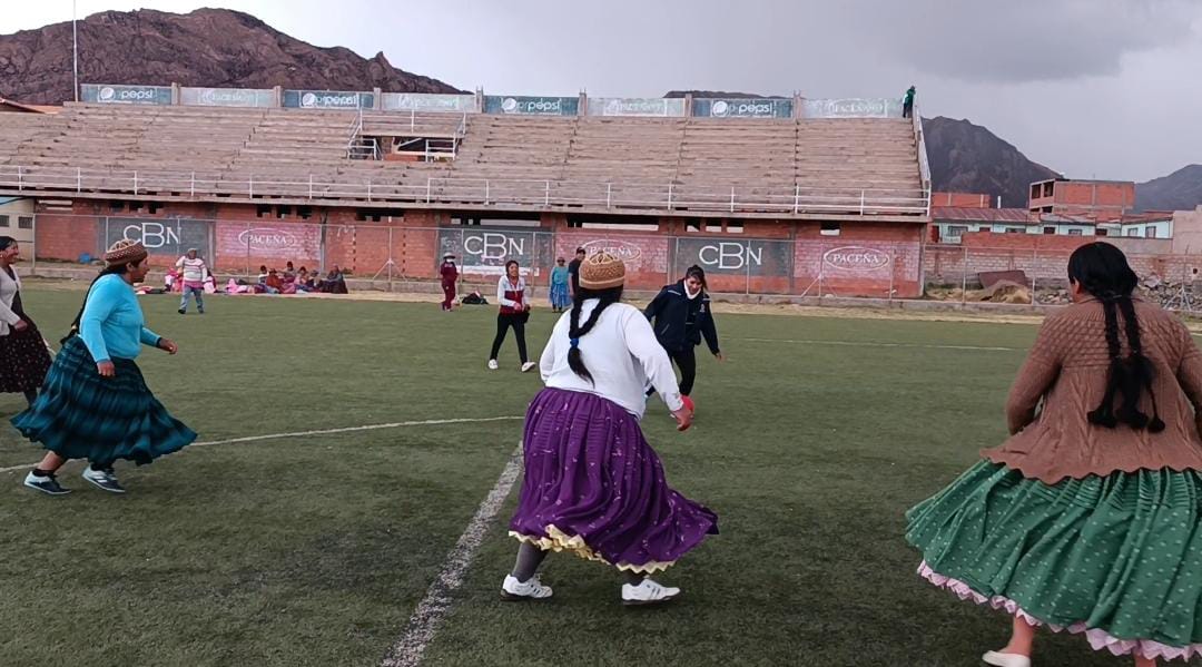 La Defensoría del Pueblo conmemora el Día de los Derechos Humanos con Mujeres Defensoras de la Niñez y las Promotoras en contra de la Violencia