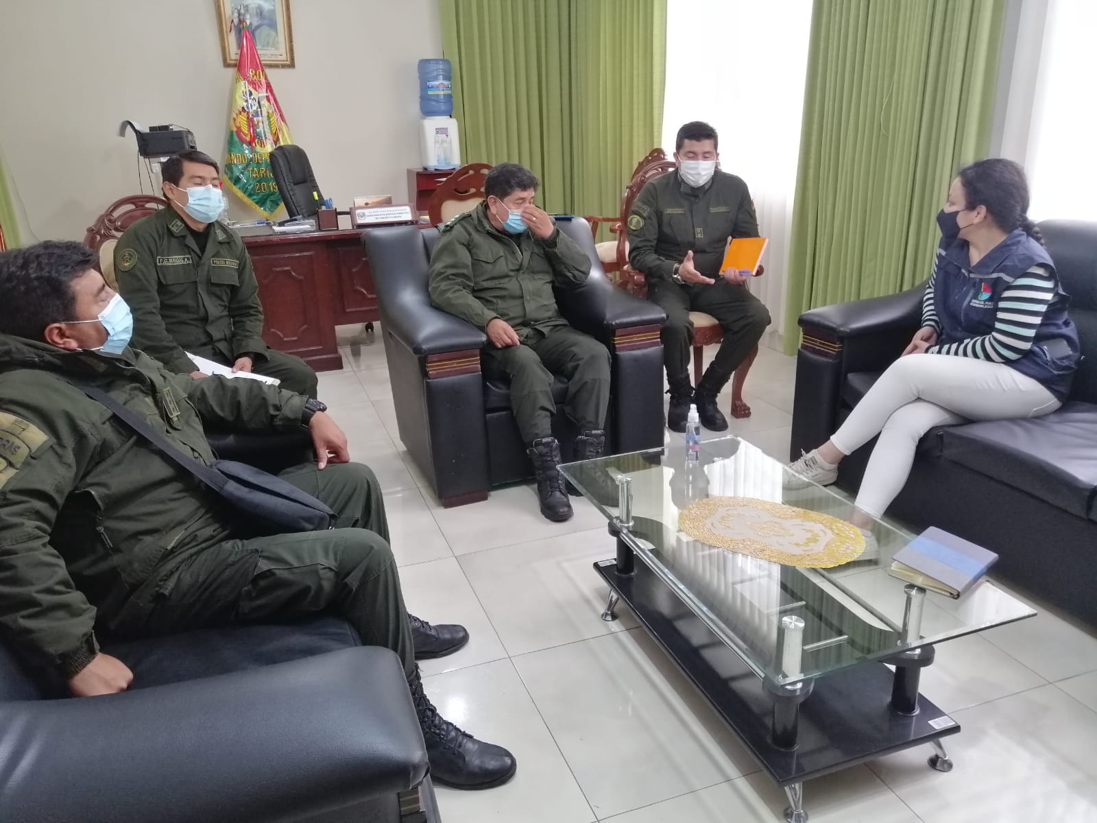 DEFENSORÍA DEL PUEBLO INSTA AL NUEVO COMANDANTE DEPARTAMENTAL DE LA POLICÍA DE TARIJA ACTUAR EN EL MARCO DE LA LEY Y EVITAR EL USO DESPROPORCIONAL DE LA FUERZA