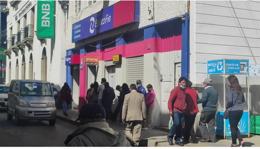 A GESTIÓN DE LA DEFENSORÍA DEL PUEBLO, MADRES  BENEFICIARIAS DEL BONO JUANA AZURDUY EN HUACHACALLA PODRÁN COBRAR EL BENEFICIO EN BANCO FIE