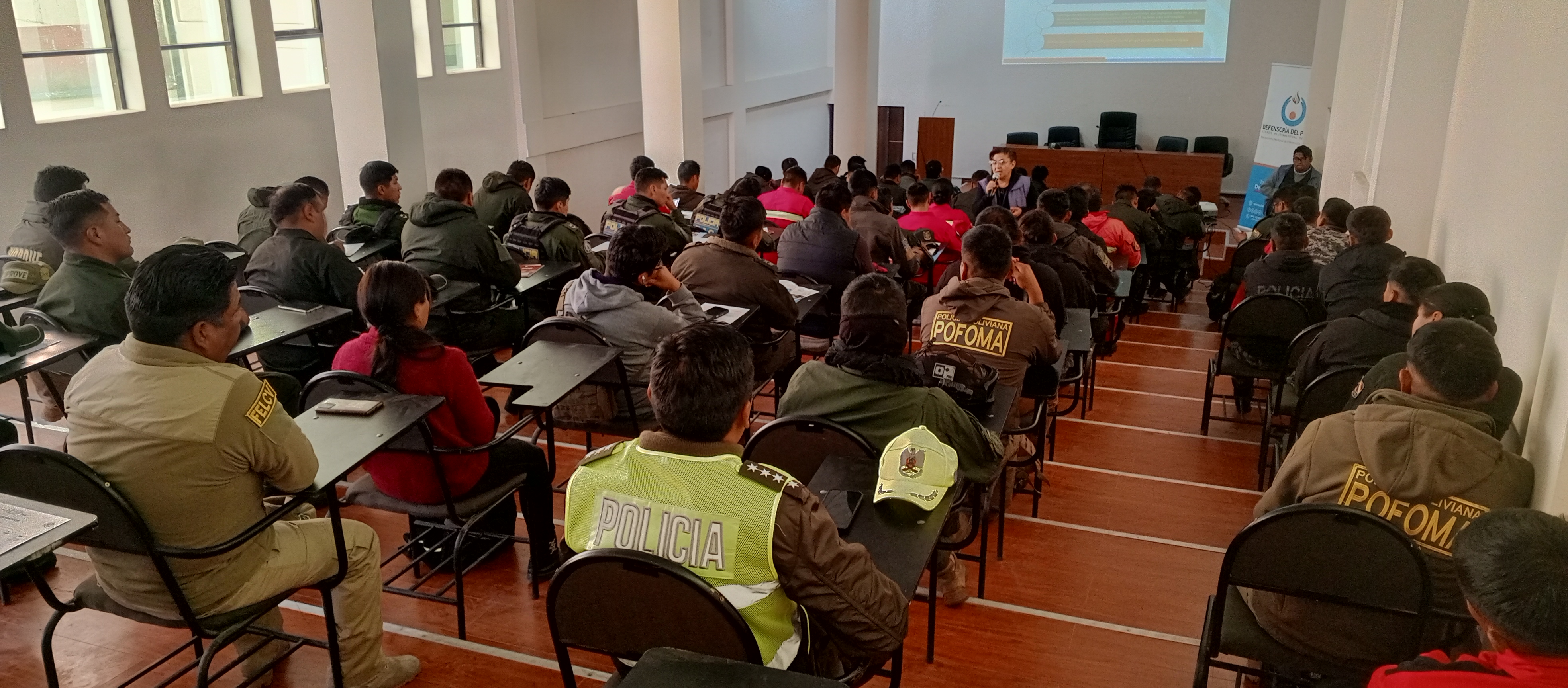 POTOSÍ: DEFENSORÍA DEL PUEBLO CAPACITARÁ A POLICÍAS EN DERECHOS HUMANOS