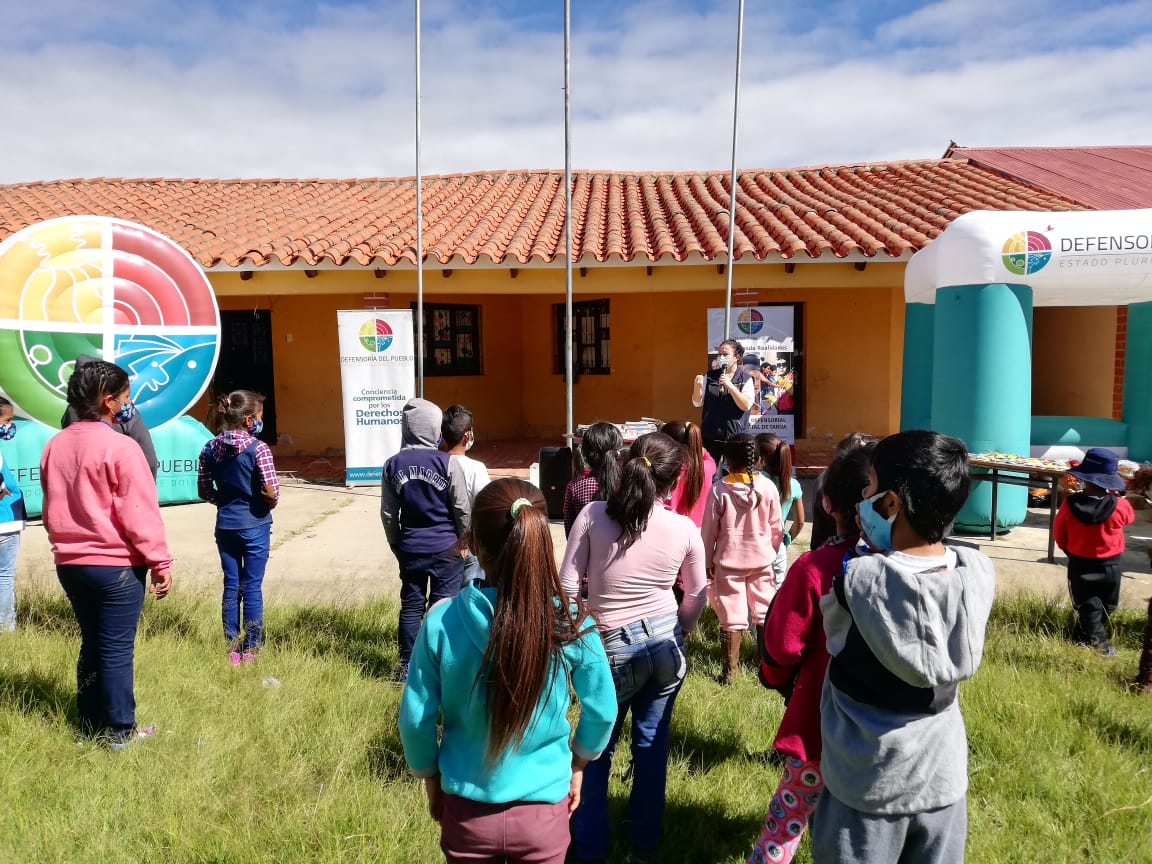 DEFENSORÍA DEL PUEBLO CONVOCA A AUTORIDADES DEPARTAMENTALES Y MUNICIPALES A GARANTIZAR EL DERECHO A LA EDUCACIÓN Y A UNA VIDA LIBRE DE VIOLENCIA DE LA NIÑEZ EN EL DEPARTAMENTO DE TARIJA