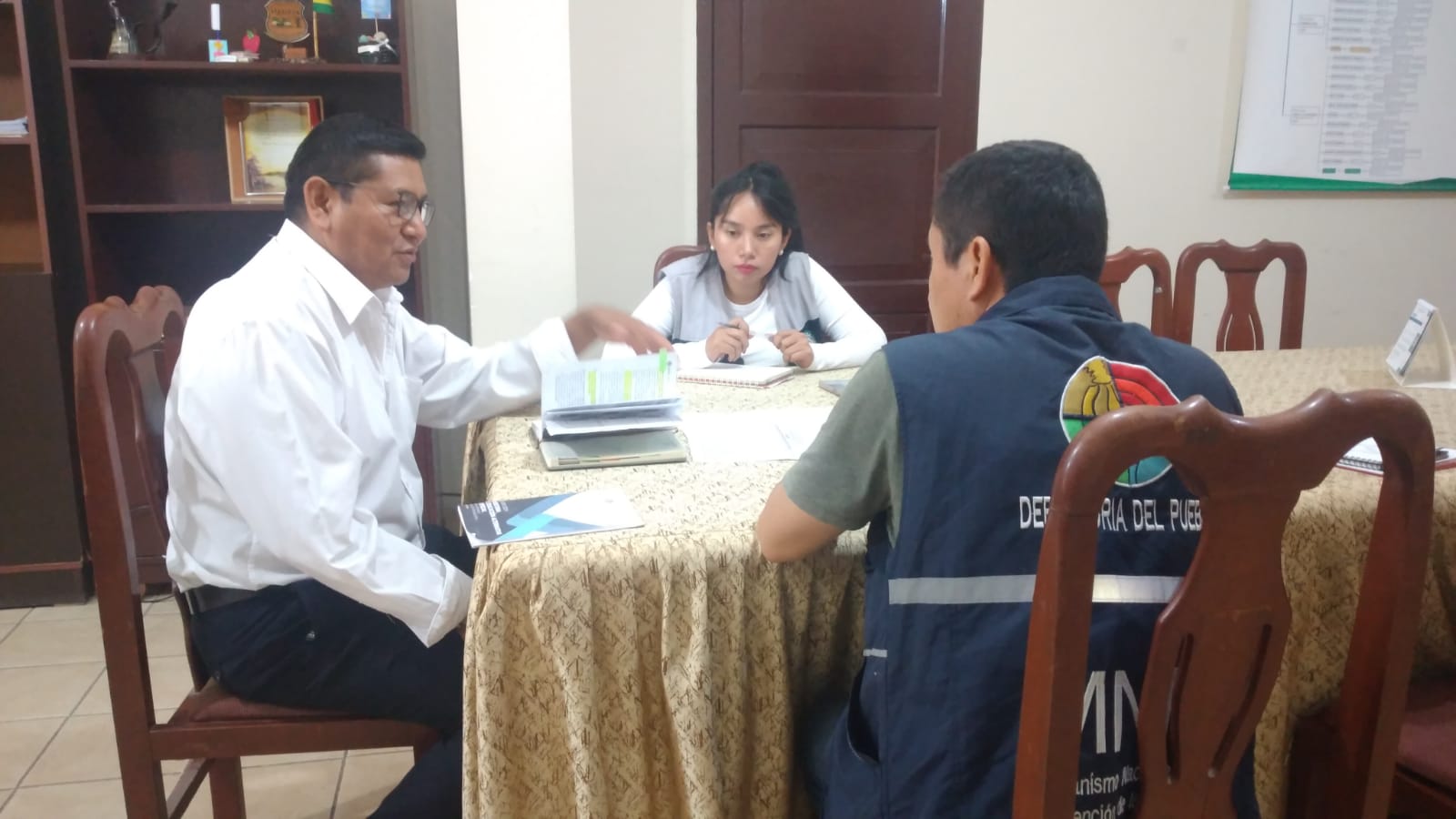 GOBIERNOS ESTUDIANTILES DEL MUNICIPIO DE YACUIBA INCLUIRÁN DEFENSORAS Y DEFENSORES ESTUDIANTILES EN LAS UNIDADES EDUCATIVAS