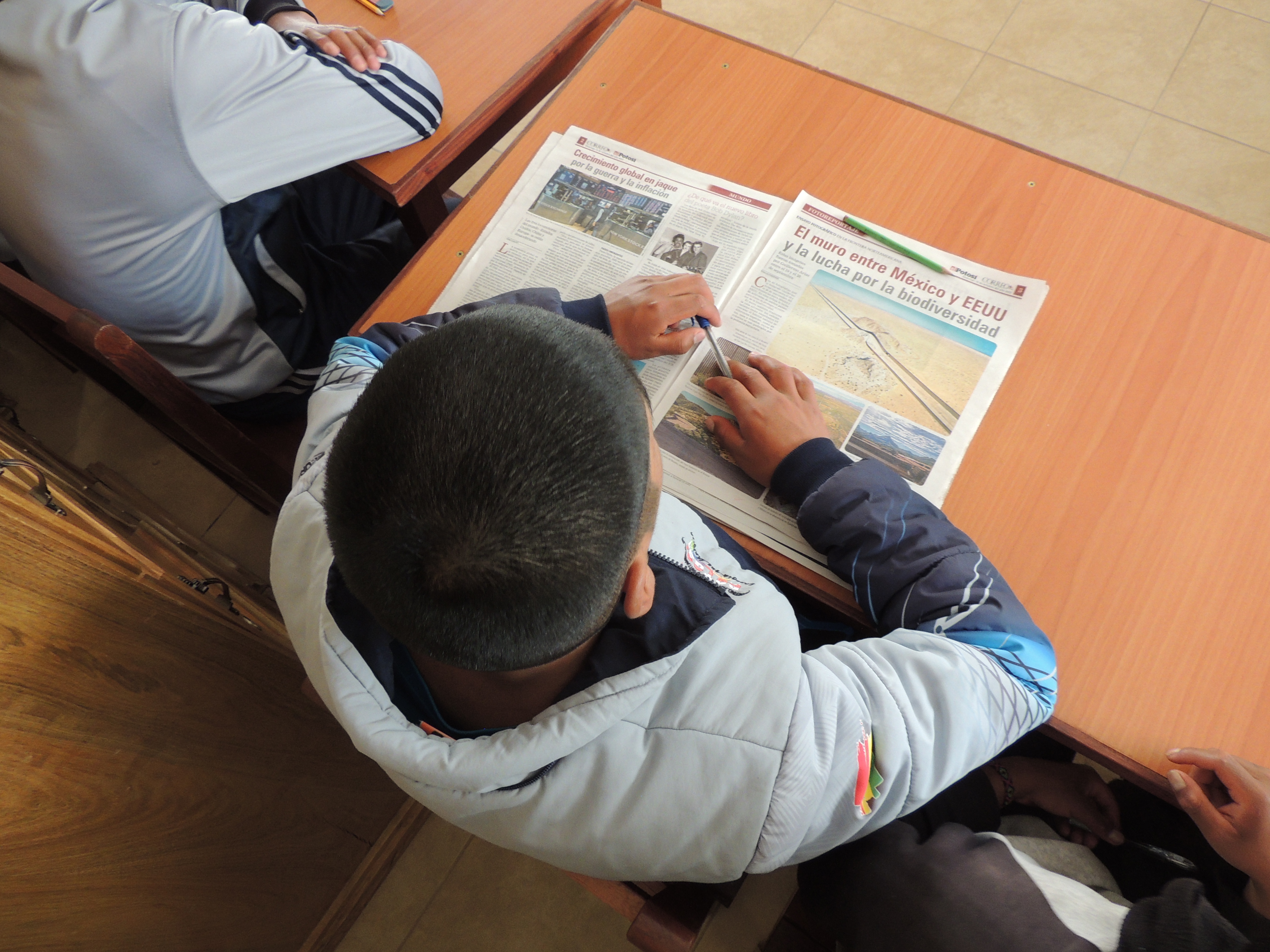 LA DELEGACIÓN DEFENSORIAL DE POTOSÍ, ENTREGA CERTIFICADOS A 34 ADOLESCENTES QUE CULMINARON EL PROGRAMA “LIBROS POR SUEÑOS”  EN EL CENTRO DE INTEGRACIÓN, NUEVOS HORIZONTES